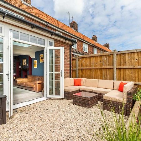 Host & Stay - Church Lane Cottage Filby Buitenkant foto
